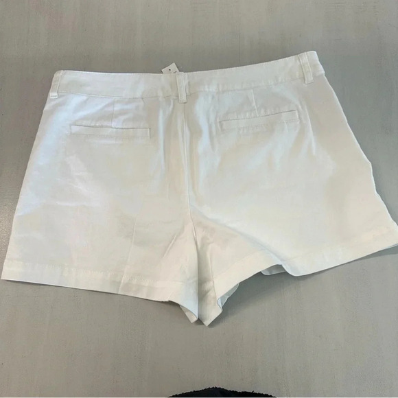 J. Crew New Patch-Pocket Chino Short Women's White Cotton Button Front Sz 14 NWT - Picture 9 of 9